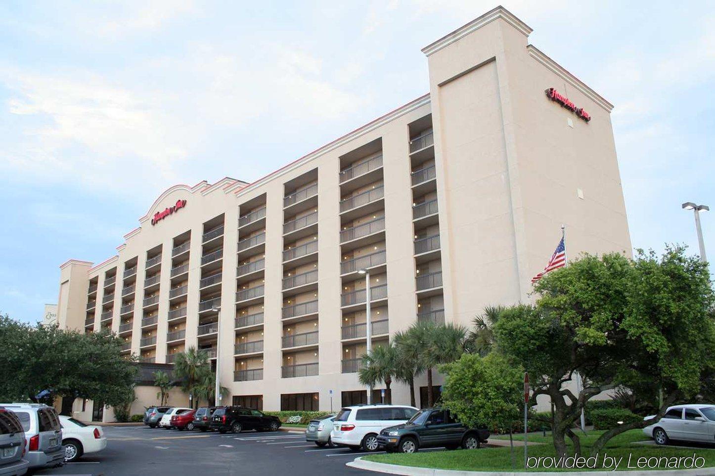 Hampton Inn Cocoa Beach Exterior photo